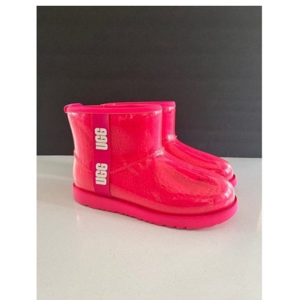 UGG BIG kid's pink Classic short Clear Mini boots size 6/ EUR 38